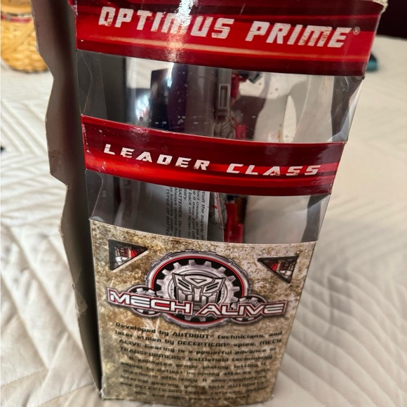 Transformers Optimus Prime Autobot toy - Picture 5 of 8